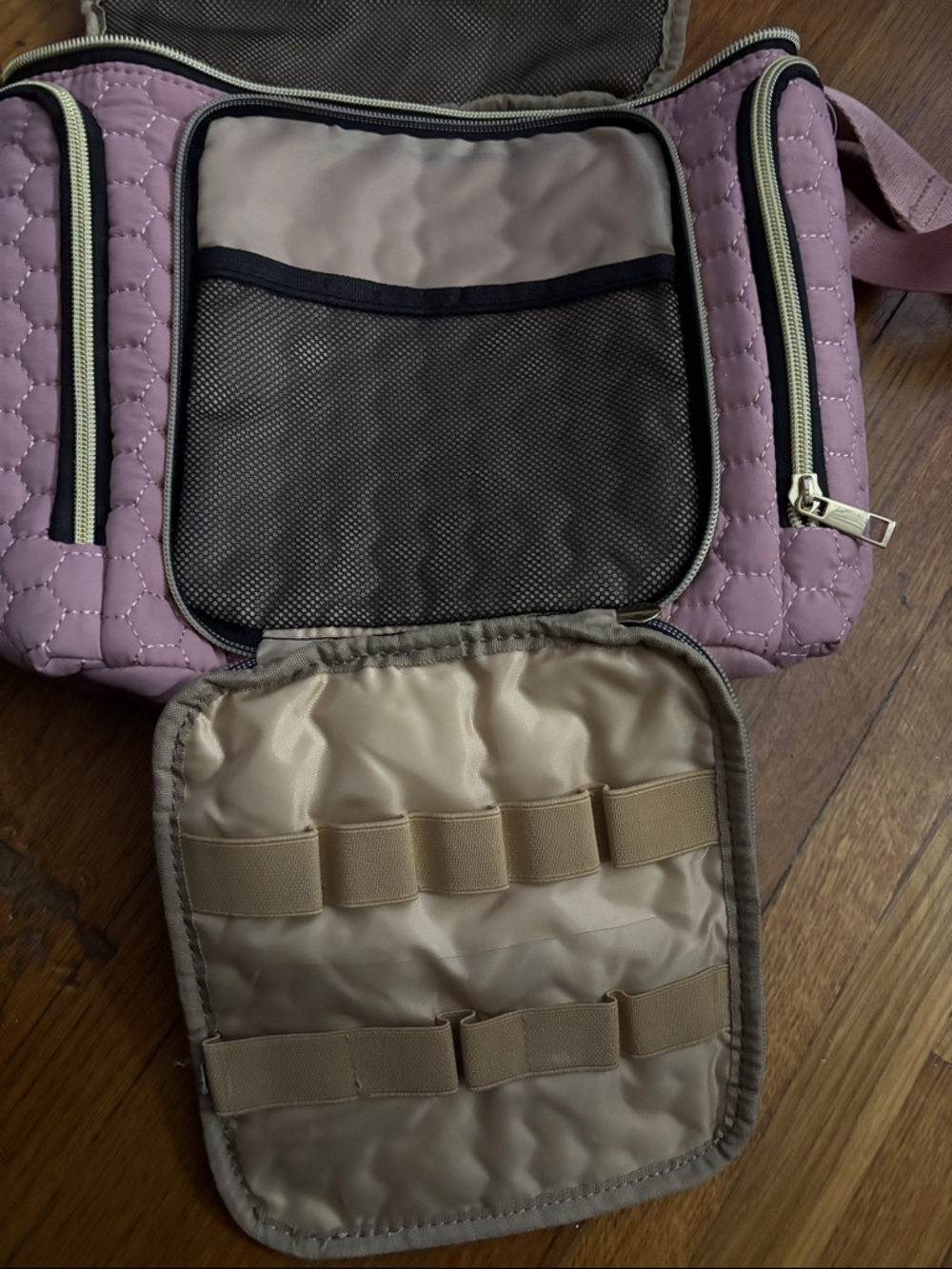 Makeup bag - Picture 2 of 4